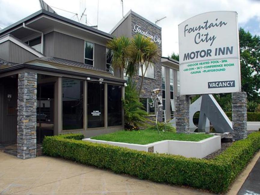 Fountain City Motor Inn Hamilton Exterior photo