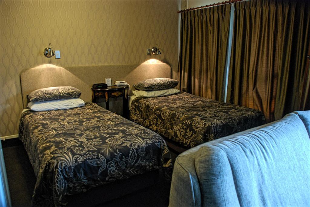 Fountain City Motor Inn Hamilton Room photo